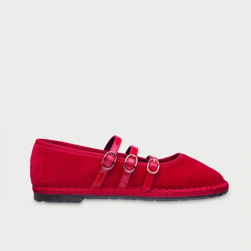 Flabellus Mina Triple Strap Mary Jane Flats – Red Velvet – EU 39– NWT